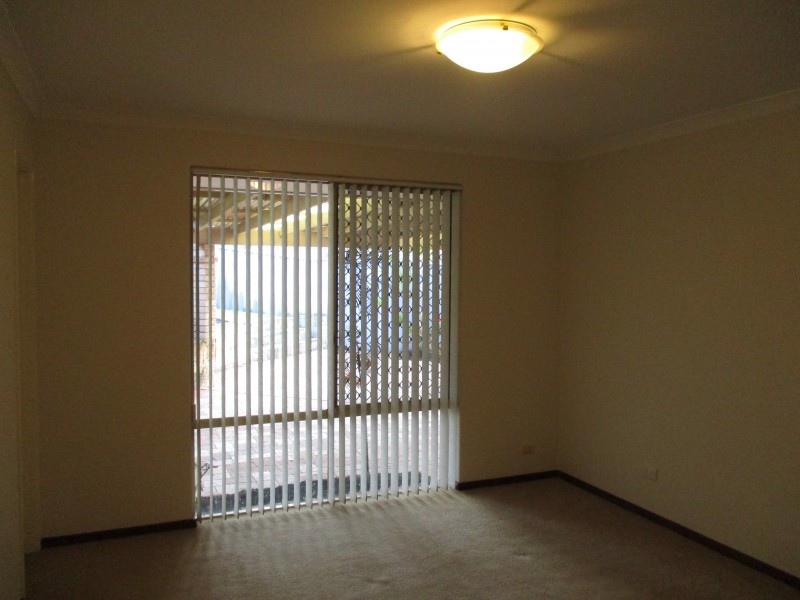 3 Muirfield Court, Halls Head WA 6210