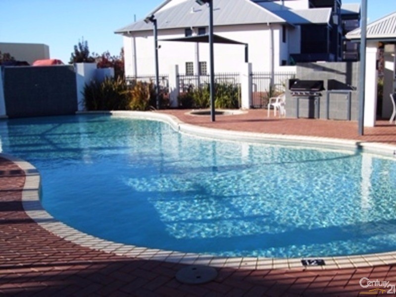 6/206 Mary Street, Halls Head WA 6210