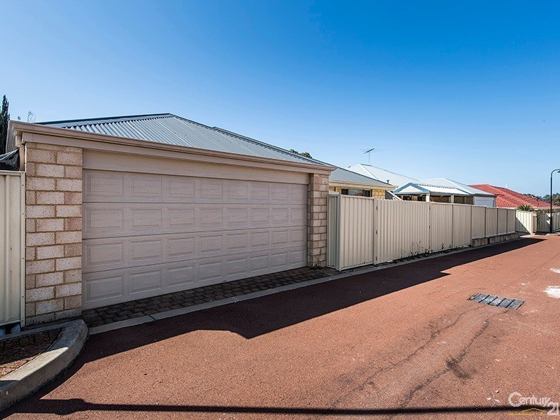 8 Evella Cove, Lakelands WA 6180