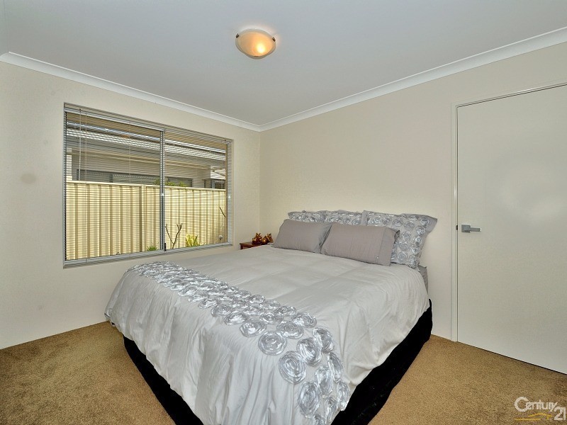 36 Hudson Drive, Dudley Park WA 6210