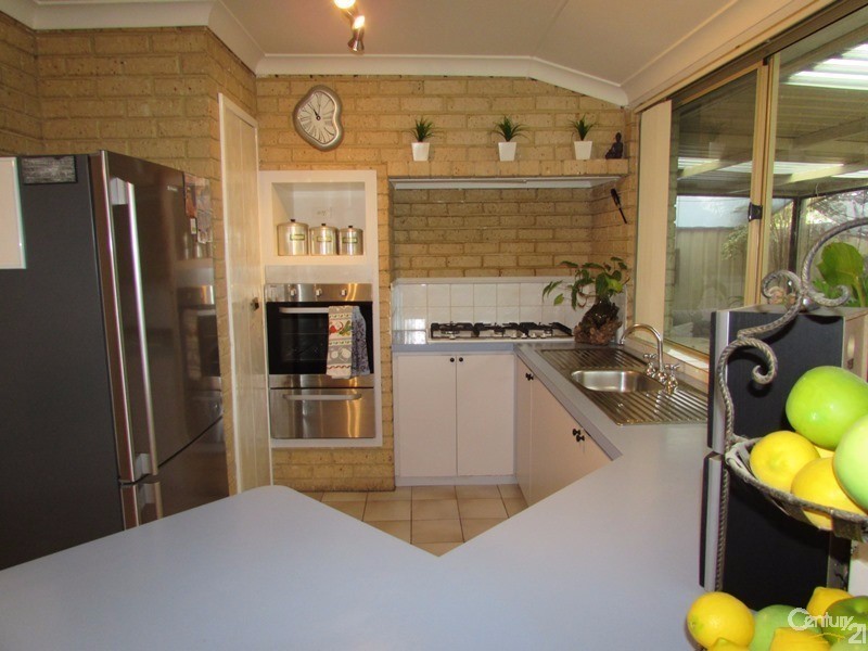 3A Windermere Way, Greenfields WA 6210