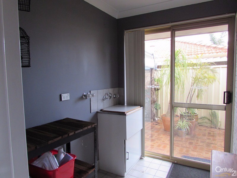 3A Windermere Way, Greenfields WA 6210