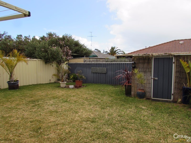 3A Windermere Way, Greenfields WA 6210