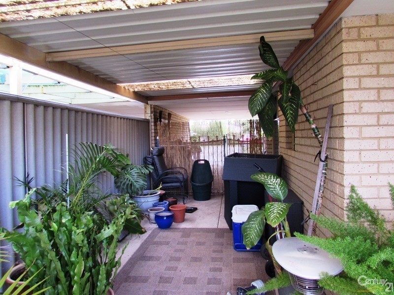 3A Windermere Way, Greenfields WA 6210