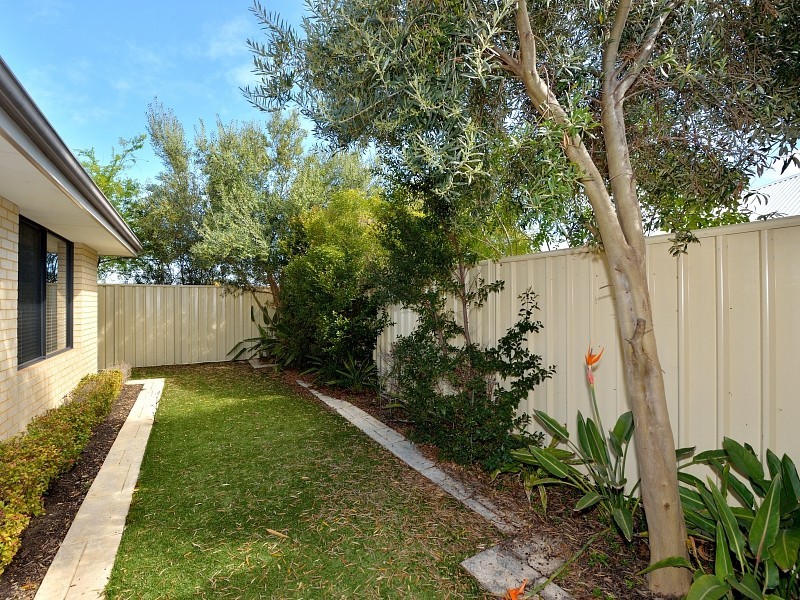 11 Cohen Vista, Lakelands WA 6180