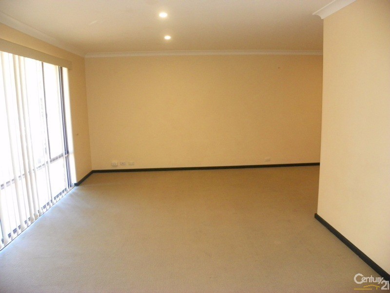 63 Chalmers Avenue, Waikiki WA 6169