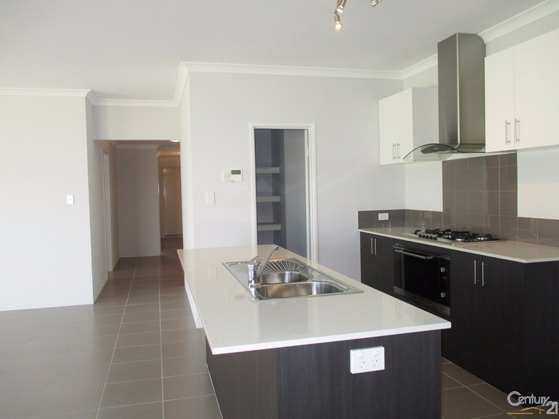 28 Eleanore Drive, Madora Bay WA 6210