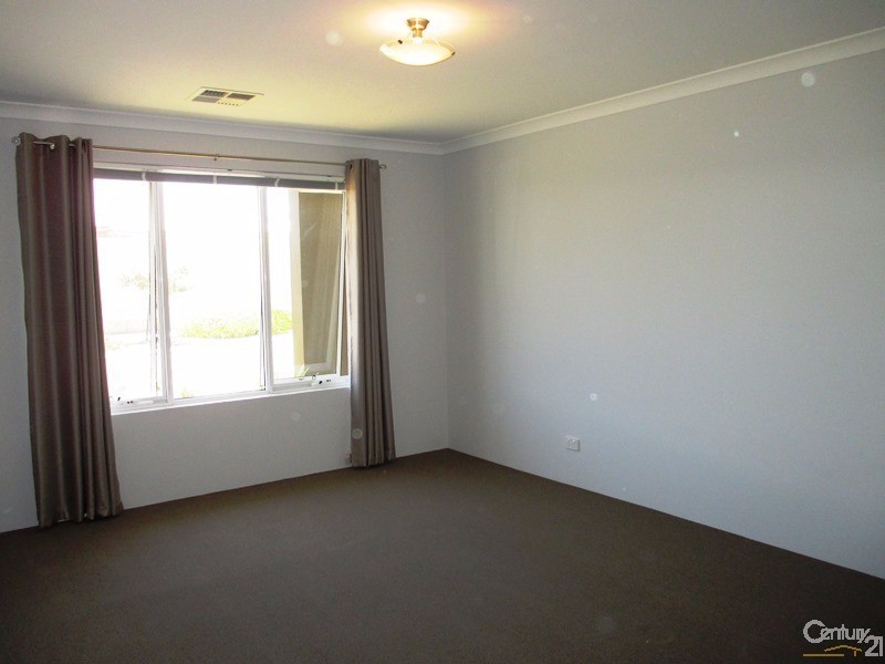 28 Eleanore Drive, Madora Bay WA 6210