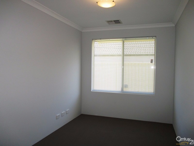 28 Eleanore Drive, Madora Bay WA 6210