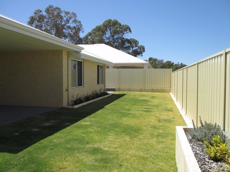 28 Eleanore Drive, Madora Bay WA 6210