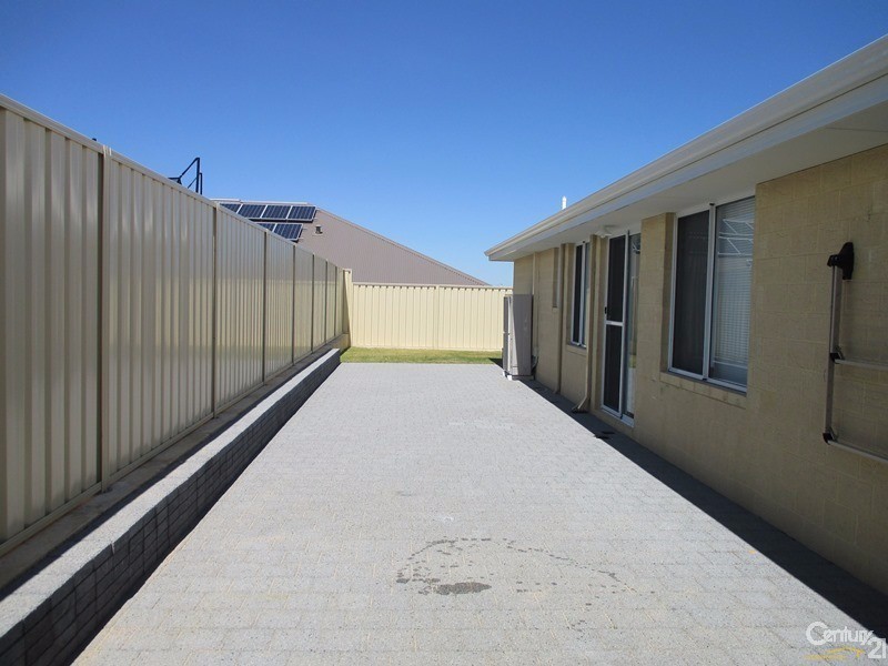 28 Eleanore Drive, Madora Bay WA 6210