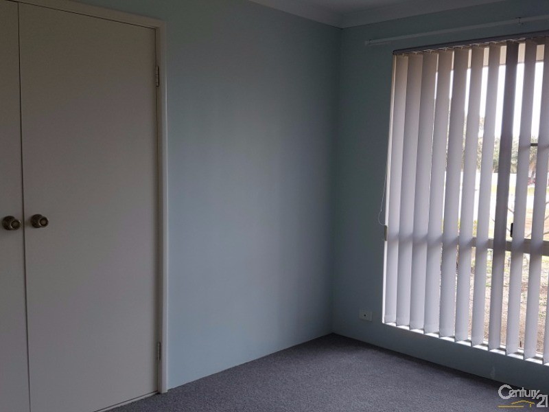 1/6 Yanmar Place, Mandurah WA 6210