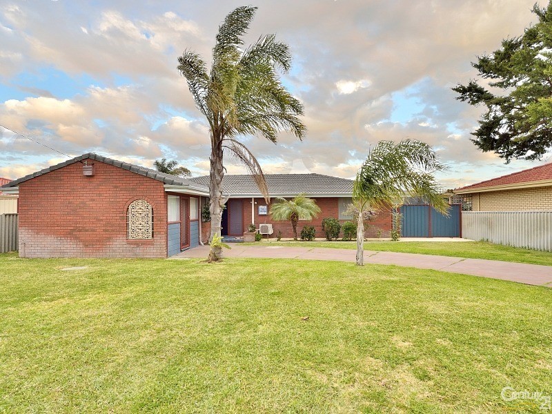 24 Kookerbrook Street, Dudley Park WA 6210