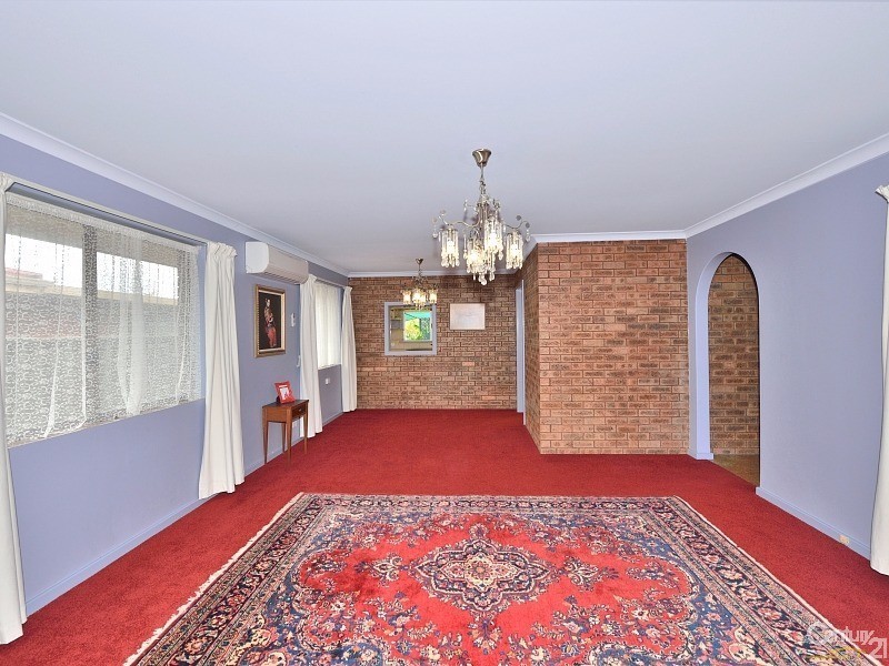 24 Kookerbrook Street, Dudley Park WA 6210