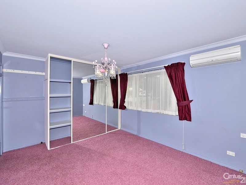 24 Kookerbrook Street, Dudley Park WA 6210