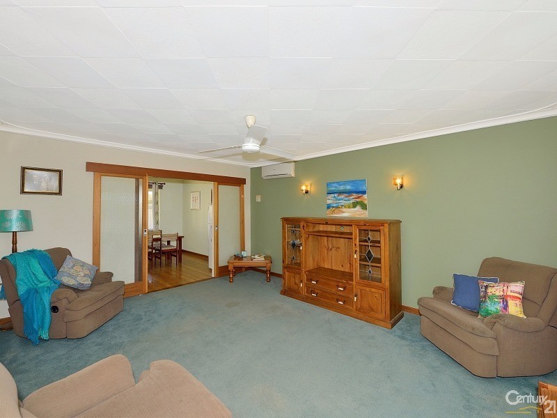 12 Leigh Street, Dudley Park WA 6210