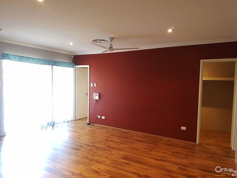 11 Stevenson Street, Dudley Park WA 6210