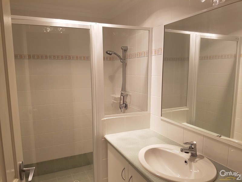 11 Stevenson Street, Dudley Park WA 6210