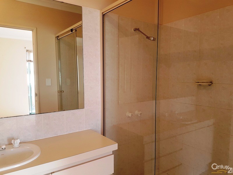 11/1 Waterside Drive, Dudley Park WA 6210