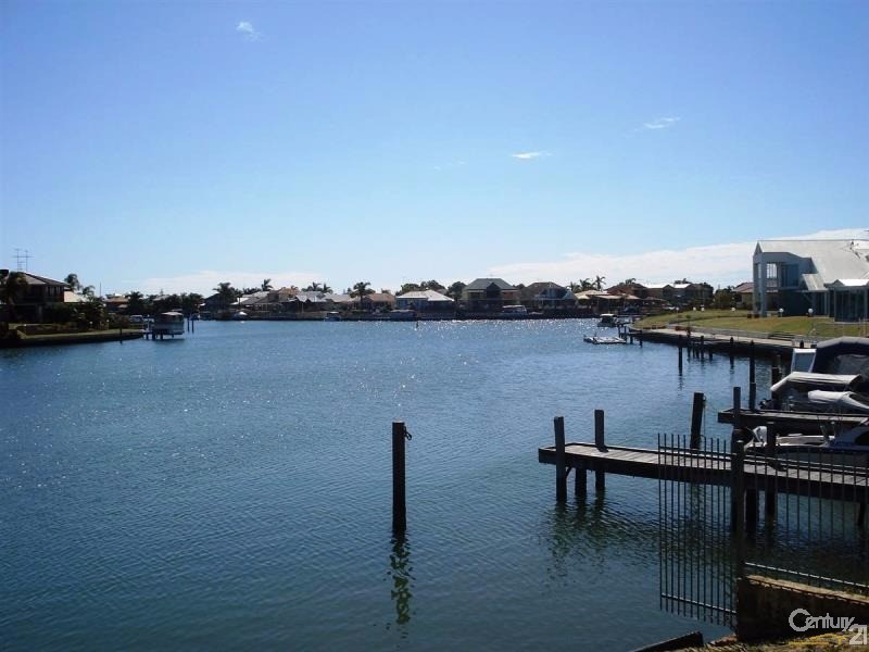 11/1 Waterside Drive, Dudley Park WA 6210