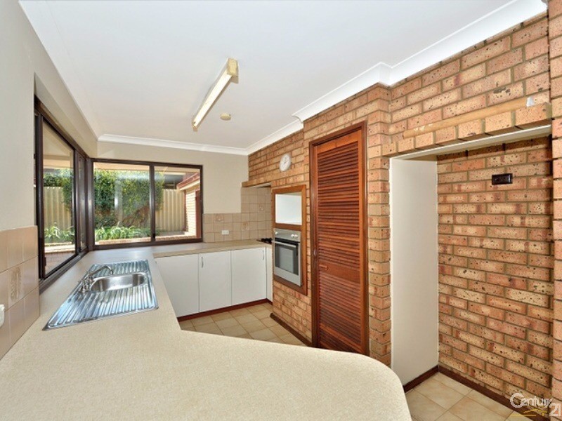 9 Stoner Court, Mandurah WA 6210