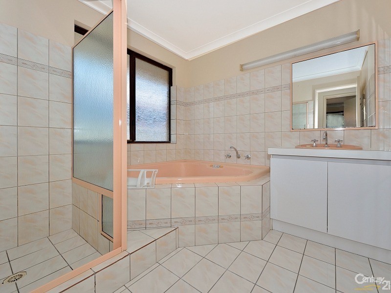 9 Stoner Court, Mandurah WA 6210