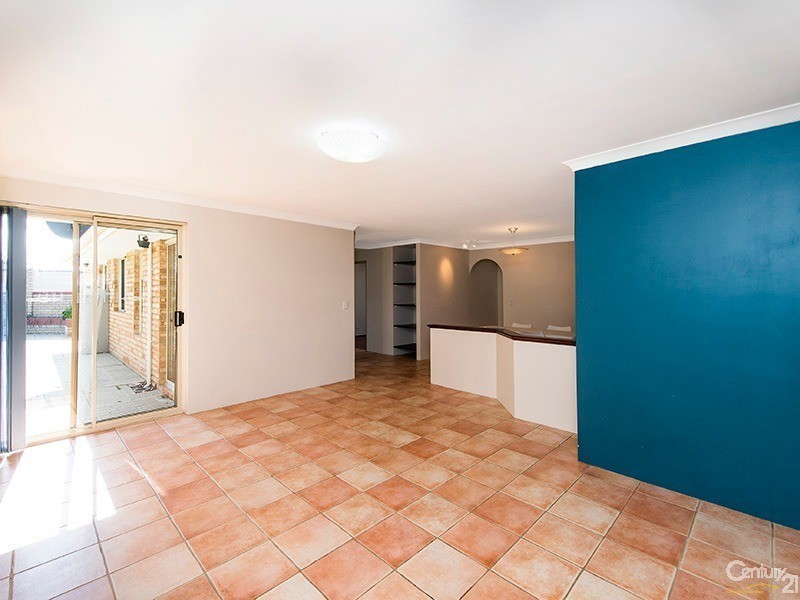 73 Discovery Crescent, Port Kennedy WA 6172
