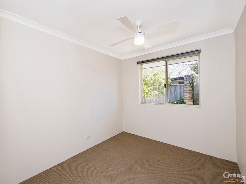 73 Discovery Crescent, Port Kennedy WA 6172
