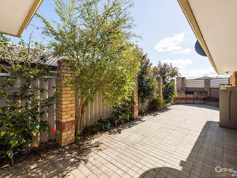 73 Discovery Crescent, Port Kennedy WA 6172