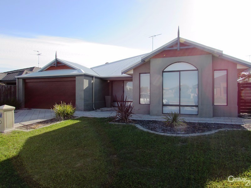 8 Quandong Parkway, Halls Head WA 6210
