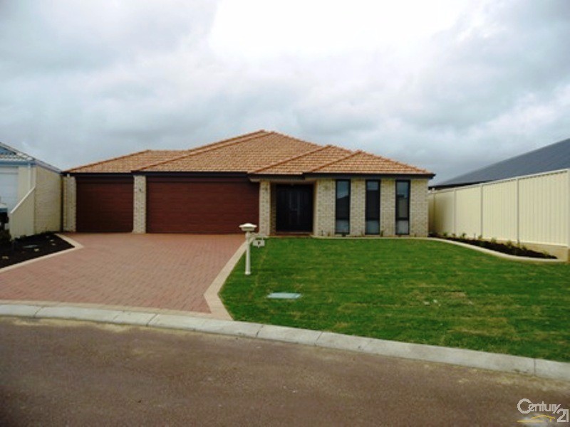 9 Burrill Rest, Lakelands WA 6180