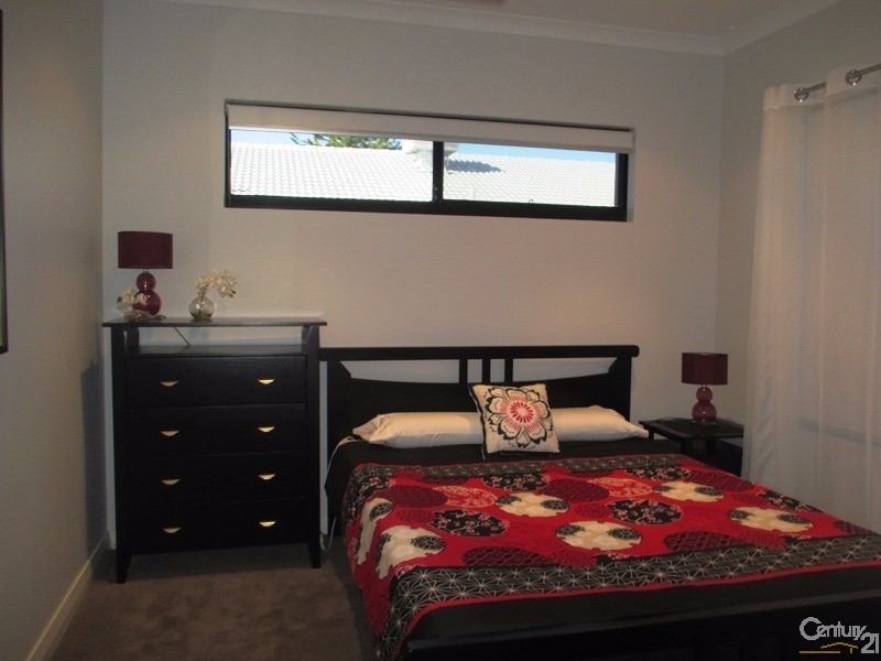 203 Ormsby Terrace, Silver Sands WA 6210