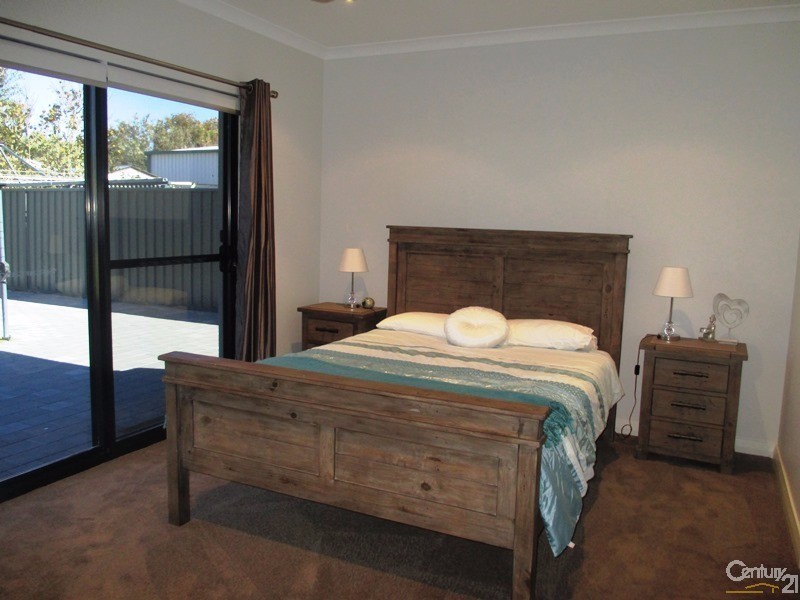 203 Ormsby Terrace, Silver Sands WA 6210