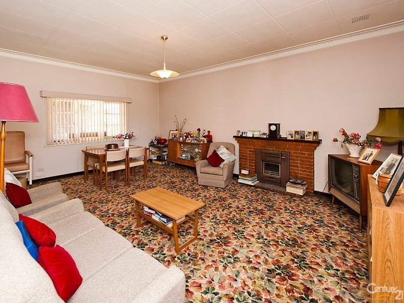 69 Tuckey Street, Mandurah WA 6210