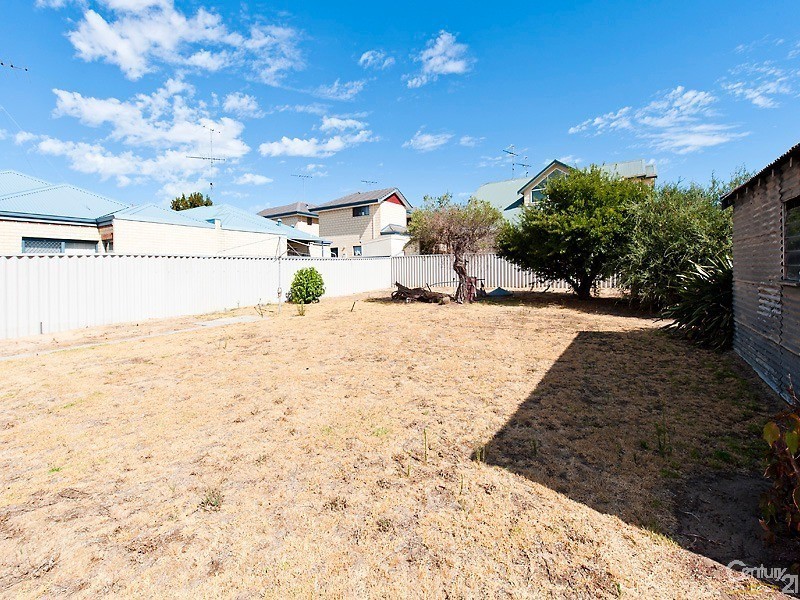69 Tuckey Street, Mandurah WA 6210