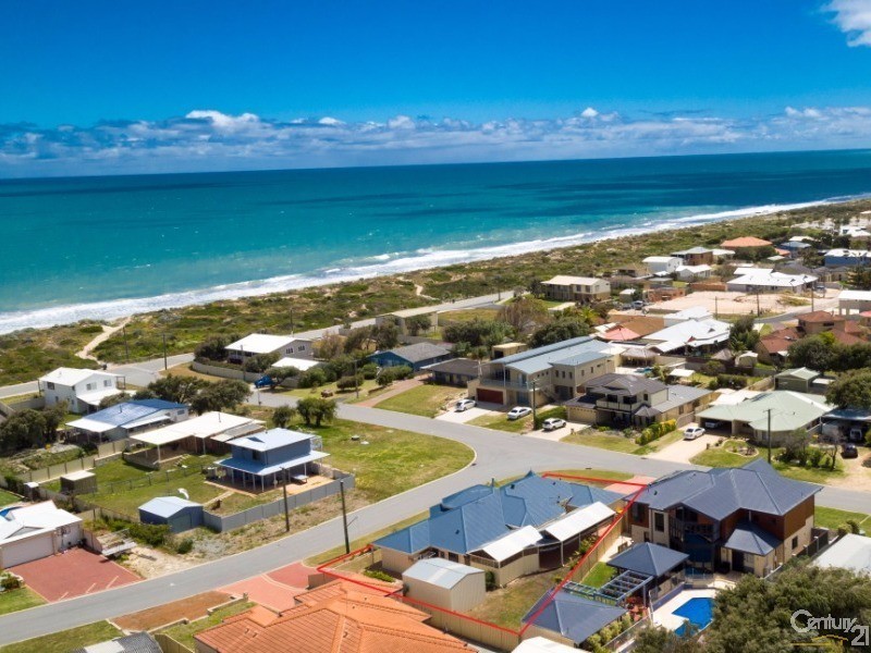 2 Gilmore Street, Madora Bay WA 6210