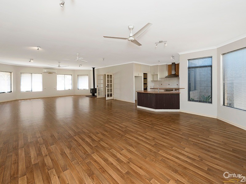 2 Gilmore Street, Madora Bay WA 6210