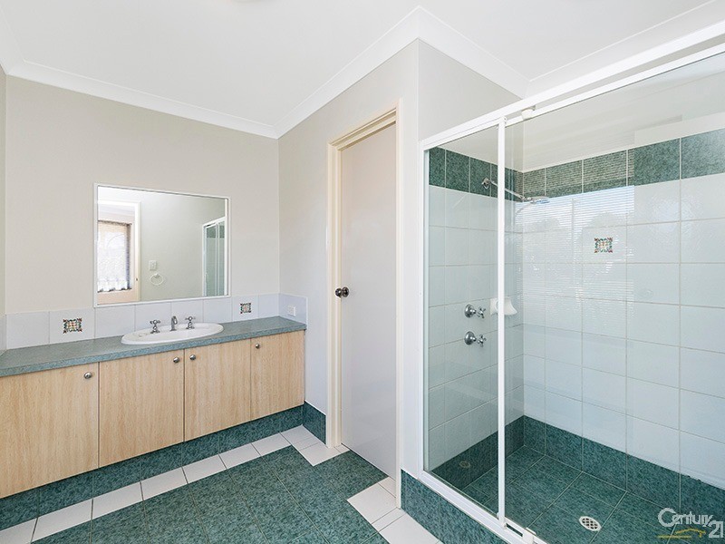 2 Gilmore Street, Madora Bay WA 6210