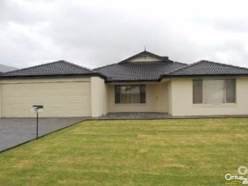 13 Cuballing Retreat, Dawesville WA 6211