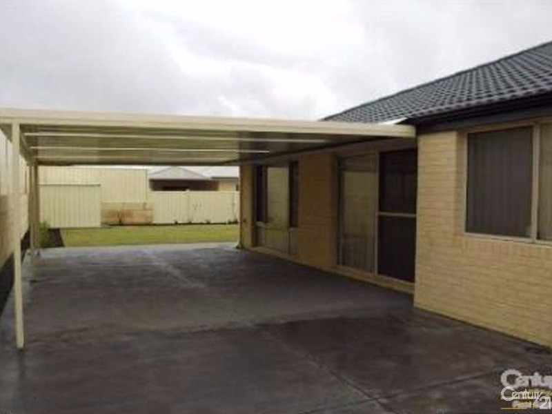 13 Cuballing Retreat, Dawesville WA 6211