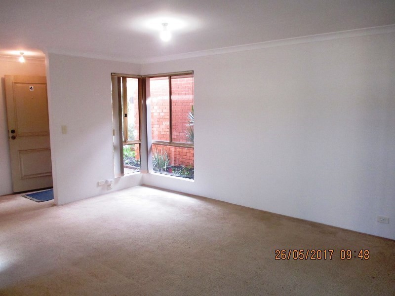4/18 Henson Street, Mandurah WA 6210