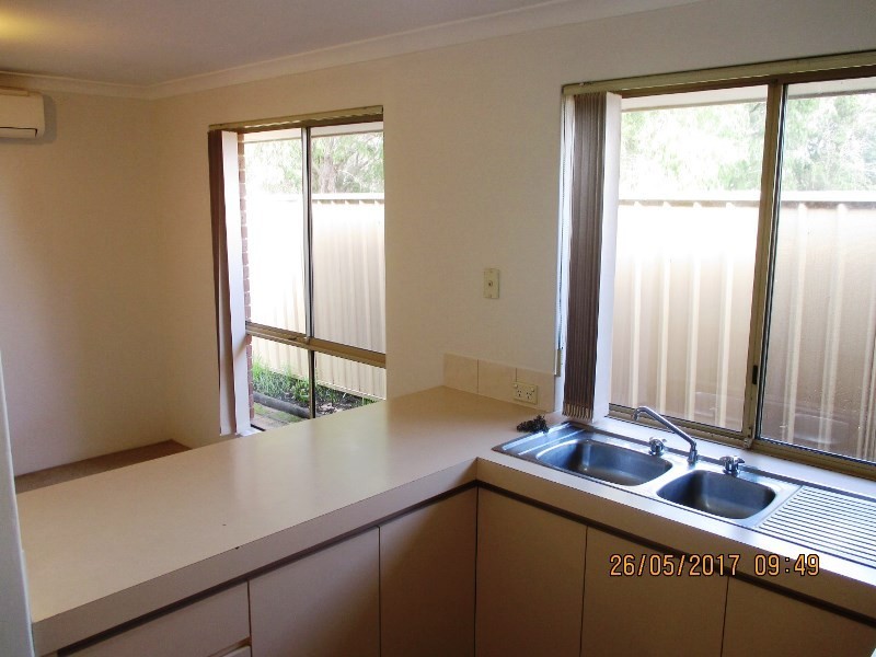 4/18 Henson Street, Mandurah WA 6210