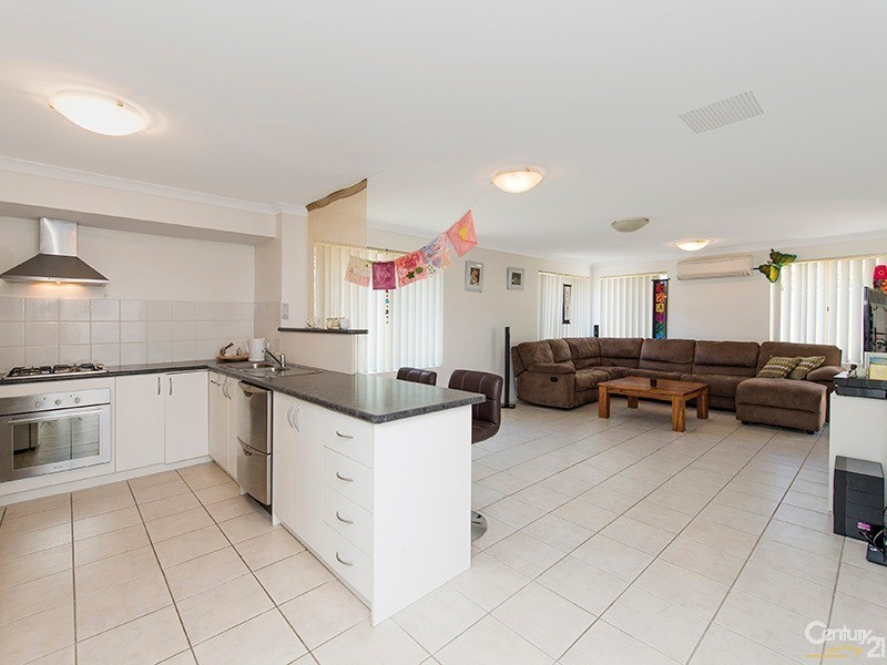 16 Golden Grove, Coodanup WA 6210