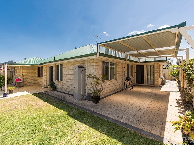 16 Golden Grove, Coodanup WA 6210