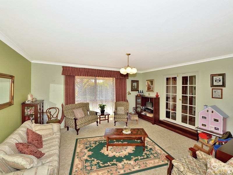 1 Albatross Close, Halls Head WA 6210