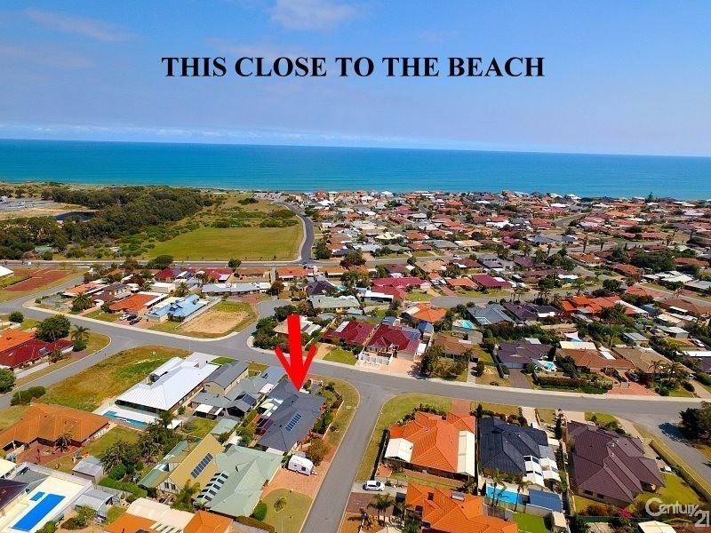1 Albatross Close, Halls Head WA 6210