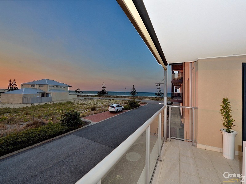 3/42 Spinnaker Quays, Mandurah WA 6210