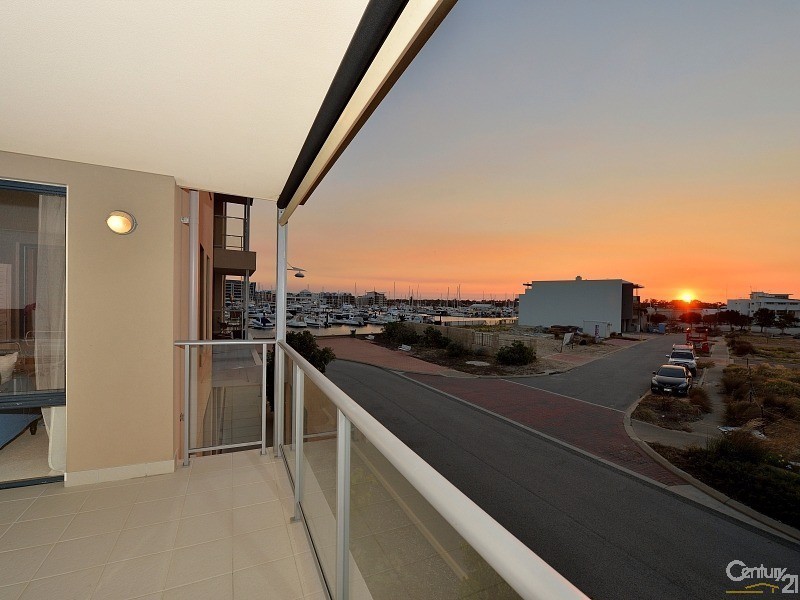 3/42 Spinnaker Quays, Mandurah WA 6210