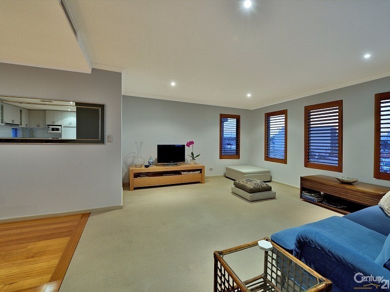 3/42 Spinnaker Quays, Mandurah WA 6210