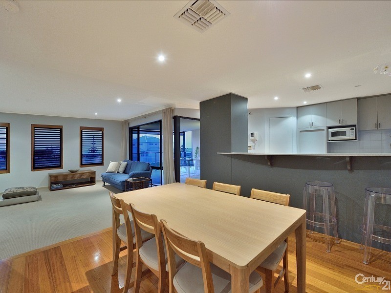 3/42 Spinnaker Quays, Mandurah WA 6210